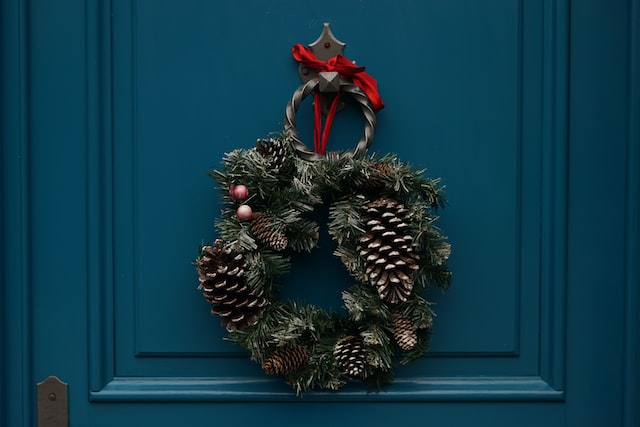 Vánoční věnec na dveře